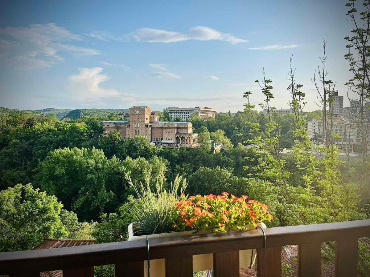 The Green Guest House Of Veliko Tarnovo-Amazing View, Top Location Buitenkant foto